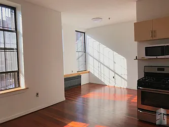 Rented by Skyline Group Real Estate