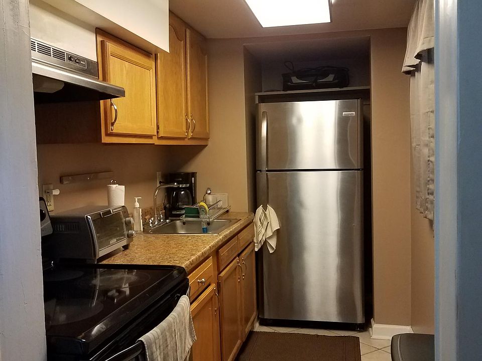 Kitchen. Directly off back door