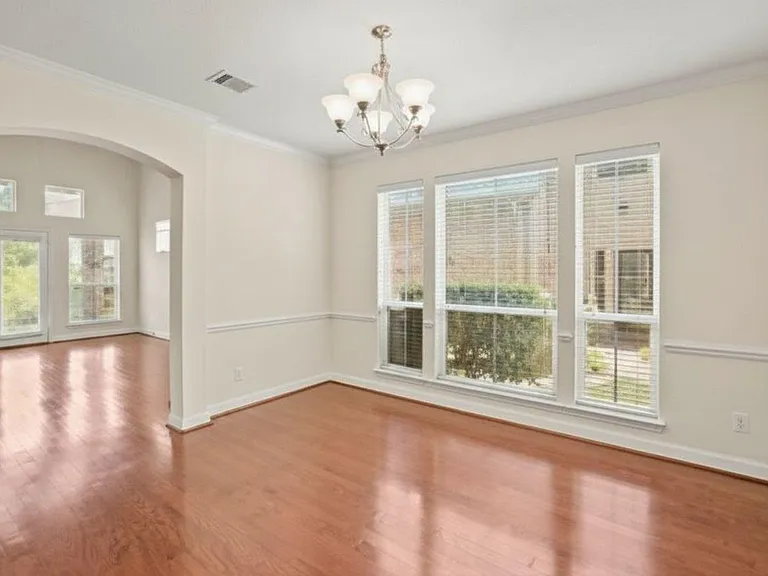 2354 Waterford Park St — Photo 5