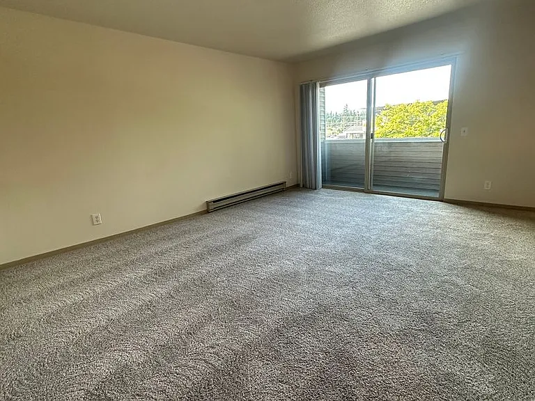 5631 Highway Pl — Photo 9