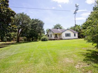 399 Fulcher Landing Rd, Sneads Ferry, NC 28460