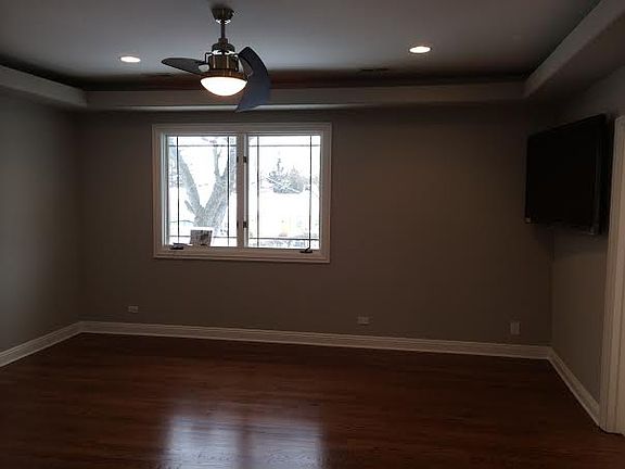5th image of 9443 Sayre Ave