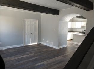 1105 Chambers Ave, Jeannette, PA 15644