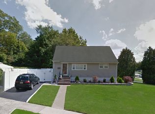 10 Vetrone Dr, West Paterson, NJ 07424
