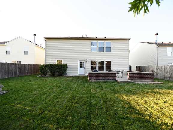 4th image of 6827 W Burlington Dr