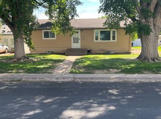 823 S Albany St, Yuma, CO 80759