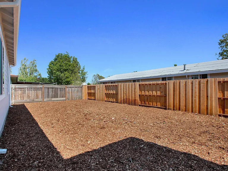 2354 Marina Blvd — Photo 19
