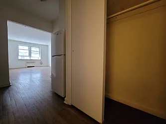Rented by Julien Aractingi, LREB