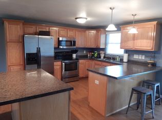 2112 Skyview St, Green Bay, WI 54311