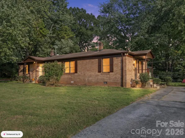 2500 Shamrock Dr, Charlotte, NC 28205