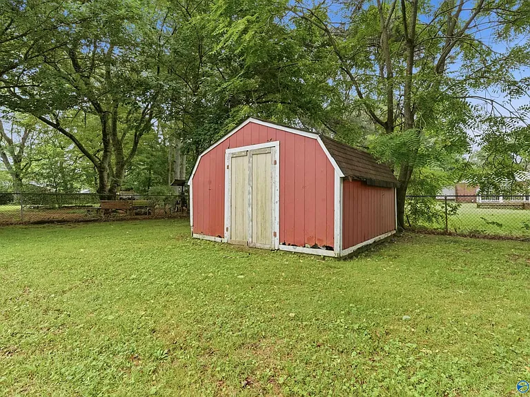 8413 Old Madison Pike — Photo 20