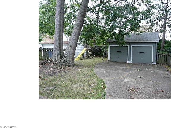 2nd image of 1260 Jackson Ave