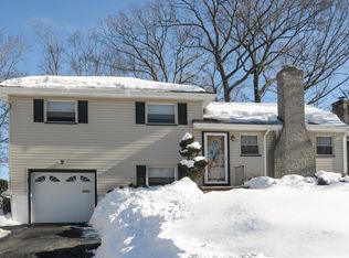 60 Arlene Ct, Fanwood, NJ 07023