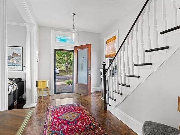 2nd image of 517 W 24th St