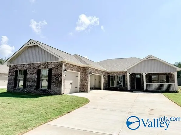 206 Emma Harris Cir, Madison, AL 35756