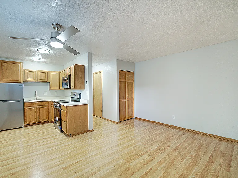 8500 Linden Ave N #B2 — Photo 3