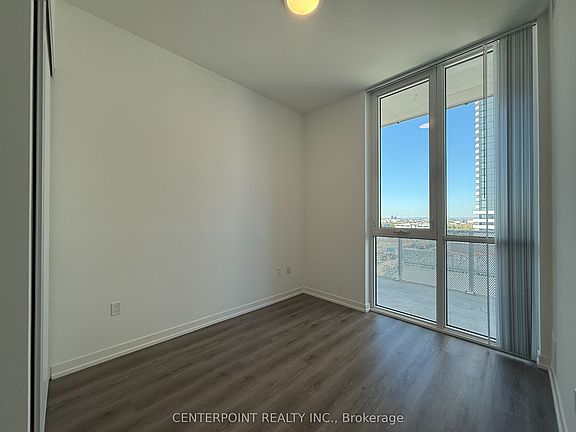 3rd image of 28 Interchange Way #620