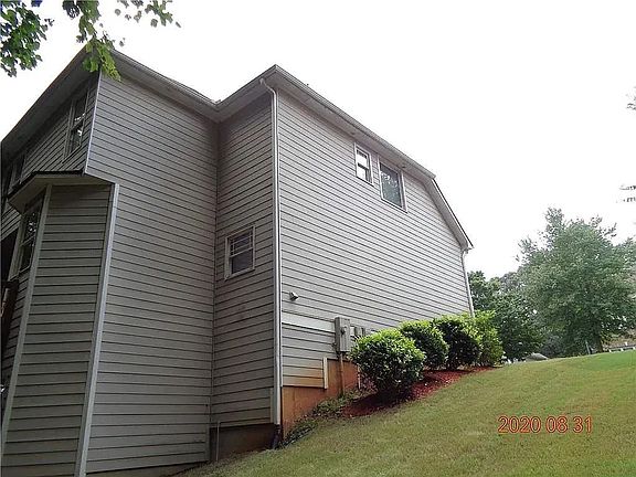 5th image of 3785 Creekview Ridge Dr NE