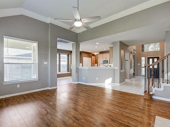 3rd image of 818 Desert Rose Place