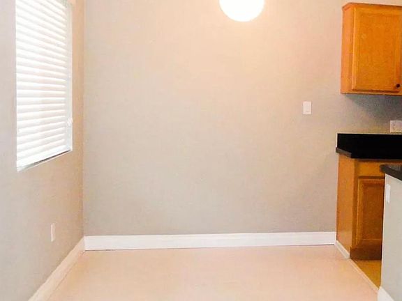 5th image of 3932 9th Ave Unit 15