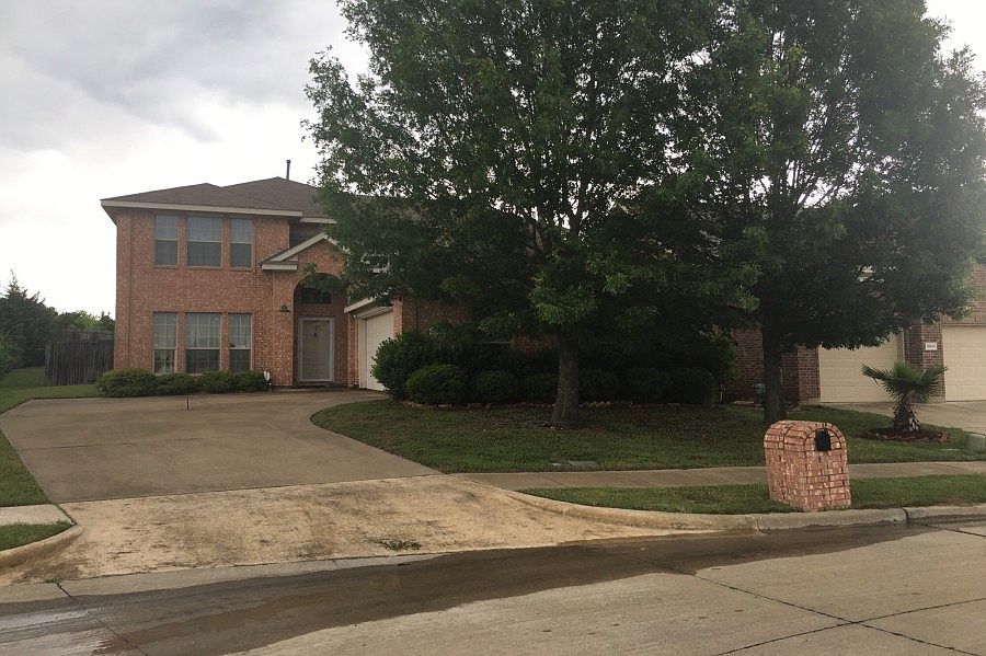 1st image of 3600 Peacock Pl