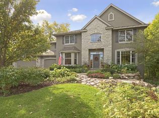 7238 Lodgepole Pt, Chanhassen, MN 55317