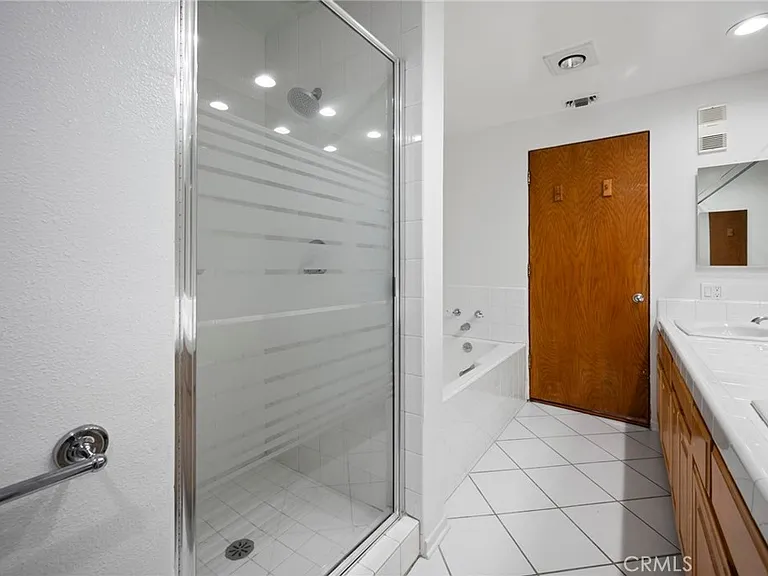 750 S Bundy Dr #108 — Photo 17