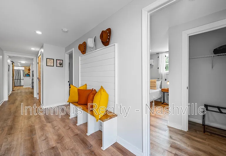 840 Lemont Dr #B — Photo 13