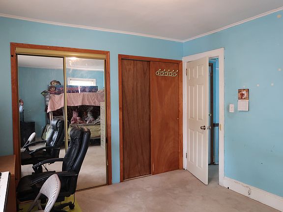 5th image of 8611 254th St