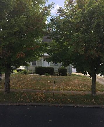3rd image of 953 Cornell Ave