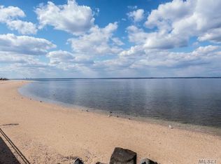 14 Bayville Ave APT 1, Bayville, NY 11709