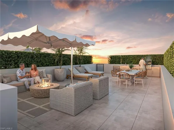 210 9th ST S #201, NAPLES, FL 34102