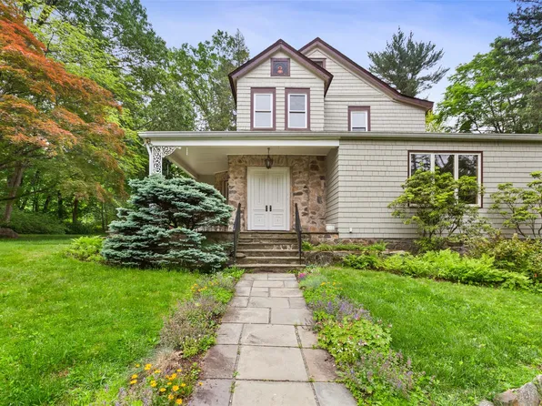 46 Walnut Street, Pleasantville, NY 10570