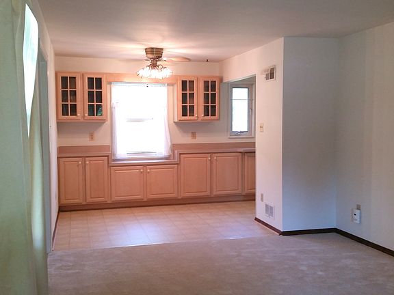 2nd image of 7406 Lisle Ave