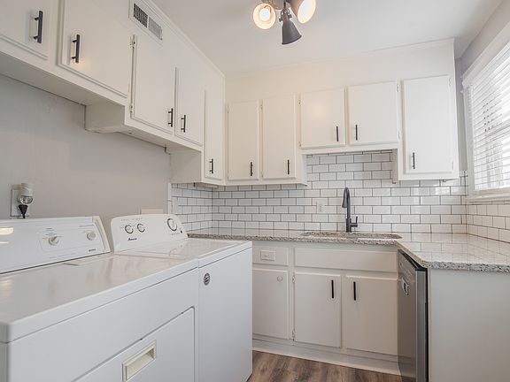 2nd image of 100 Lewis Dr Unit 8F