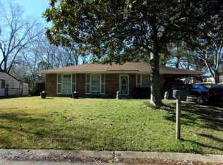 2805 Engleside Dr, Jackson, MS 39212