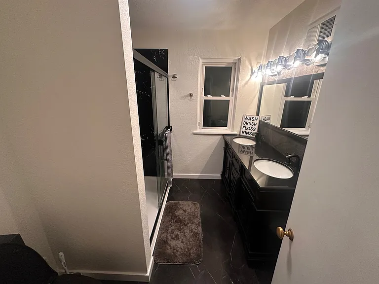 2222 Hollywood Pl #MAIN — Photo 8