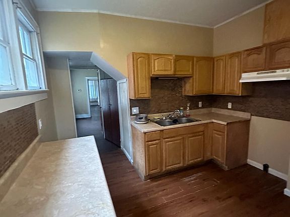 3rd image of 311 S William Street