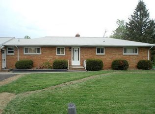 28851 Ridge Rd, Wickliffe, OH 44092