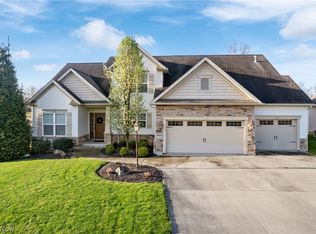 8910 Glasgow Cir NW, Massillon, OH 44646