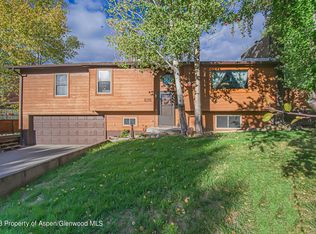 876 Ledford St, Craig, CO 81625