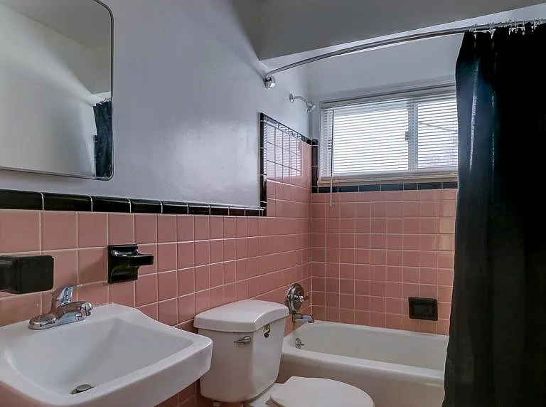 28458 Rosslyn Ave — Photo 9