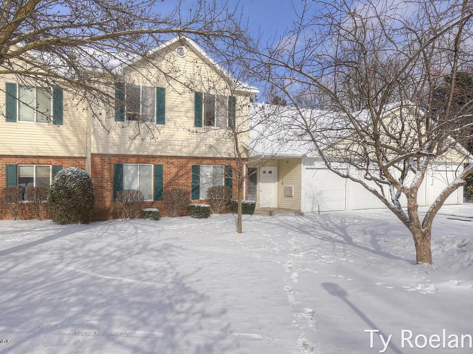 1st image of 3147 Windcrest Dr NE #28