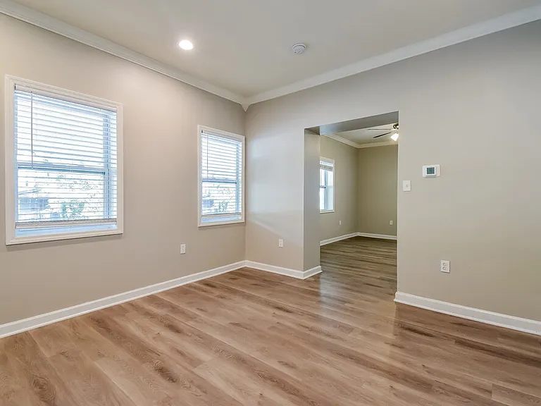 1175 McDaniel St SW — Photo 5