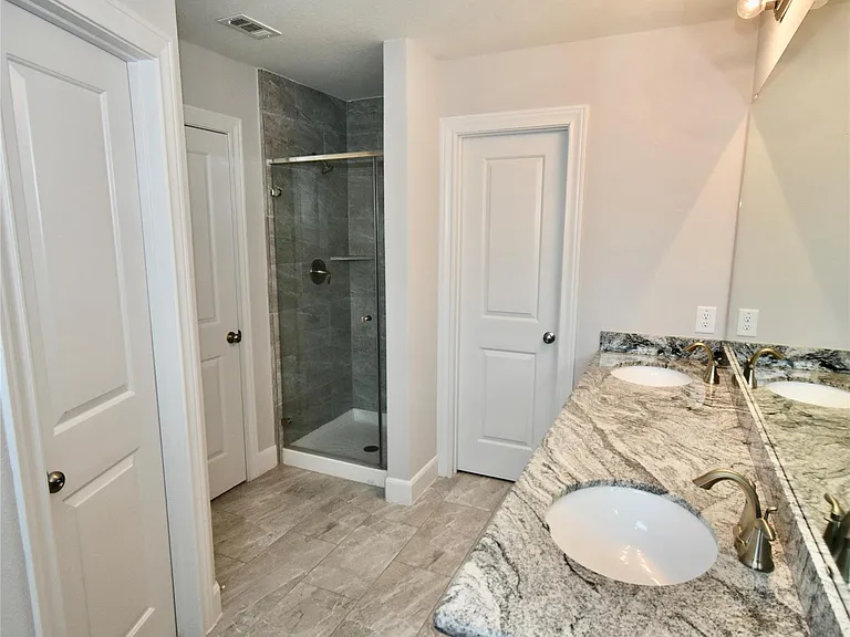 18226 Willow Edge Dr — Photo 11