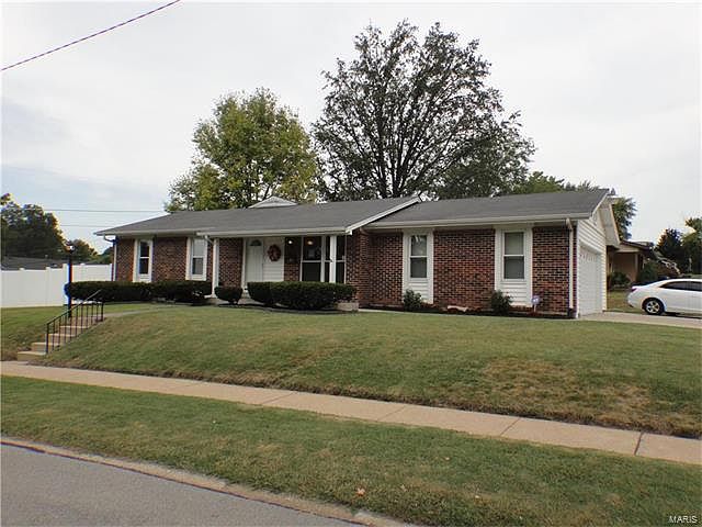 1st image of 135 Paul Ave