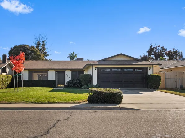 221 E Modoc Avenue N, Visalia, CA 93291