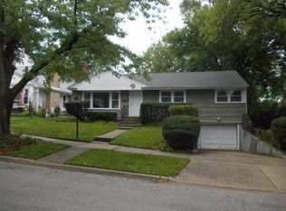 1418 Hillview Rd, Homewood, IL 60430