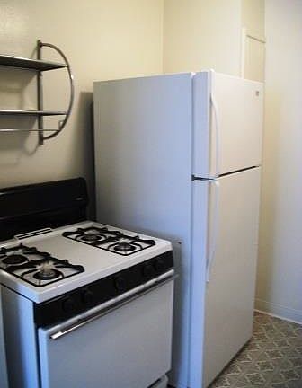 3rd image of 1314 24th St APT 3