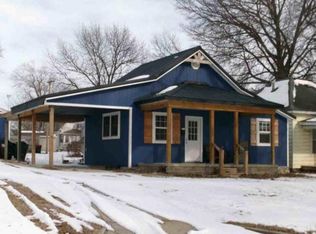 221 E 2nd Ave, Garnett, KS 66032